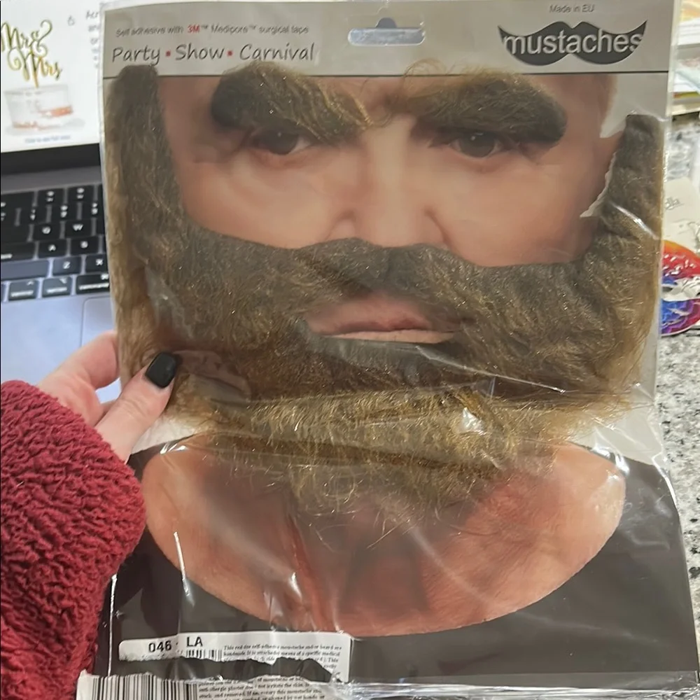 Self-Adhesive Brown Beard and Eyebrows - Halloween